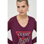 Bombažna majica z dolgimi rokavi Guess vijolična barva - vijolična. Majica z dolgimi rokavi iz kolekcije Guess, izdelana iz pletenine z nalepko. Model iz izjemno udobne bombažne tkanine.