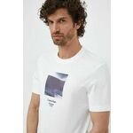Bombažna kratka majica Calvin Klein moški, bež barva - bež. Kratka majica iz kolekcije Calvin Klein, izdelana iz pletenine s potiskom. Model iz izjemno udobne bombažne tkanine.