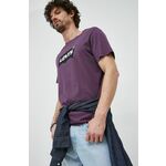 Bombažna kratka majica Levi's vijolična barva - vijolična. Kratka majica iz kolekcije Levi's. Model izdelan iz pletenine s potiskom. Izjemno udoben material.