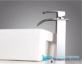 Kopalniška armatura za umivalnik z obliko slapa | Predstavljamo vam elegantna kopalniška pipa EYN 103 (Barva - zaključni sloj: Krom