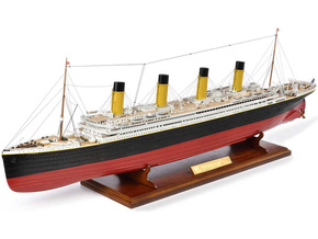 AMATI RMS Titanic 1:250 kit