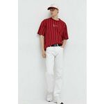 Bombažna kratka majica Karl Kani moški, rdeča barva - rdeča. Kratka majica iz kolekcije Karl Kani, izdelana iz vzorčaste pletenine. Model iz izjemno udobne bombažne tkanine.