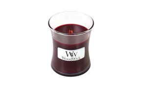Woodwick Black Cherry dišeča sveča z lesenim stenjem 85 g