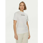Bombažna kratka majica Calvin Klein ženska, bela barva, K20K207005 - bela. Kratka majica iz kolekcije Calvin Klein, izdelana iz tanke, elastične pletenine. Model iz zračne bombažne tkanine.