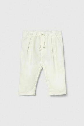 Hlače za dojenčka United Colors of Benetton bela barva - bela. Kratke hlače za dojenčka iz kolekcije United Colors of Benetton. Model izdelan iz gladkega materiala. Izjemno udobna tkanina z visoko vsebnostjo bombaža.