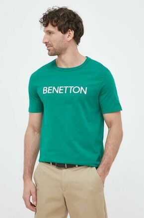 Bombažna kratka majica United Colors of Benetton zelena barva - zelena. Lahkotna majica iz kolekcije United Colors of Benetton. Model izdelan iz tanke
