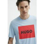 Bombažna kratka majica HUGO moški - modra. Ohlapna kratka majica iz kolekcije HUGO. Model izdelan iz tanke, elastične pletenine. Izjemno udoben material.