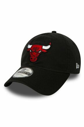 New Era kapa NBA The League Chicago Bulls - pisana. Kapa s šiltom vrste baseball iz kolekcije New Era. Model izdelan iz enobarvne tkanine z vstavki.