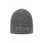 Kapa s primesjo volne Tous siva barva - siva. Kapa iz kolekcije Tous. Model izdelan iz enobarvne pletenine. Izjemno udoben material.