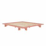 Svetlo rožnata zakonska postelja iz masivnega bora z letvenim dnom 180x200 cm Japan – Karup Design