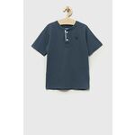 Otroška bombažna kratka majica Abercrombie &amp; Fitch - modra. Otroške lahkotna majica iz kolekcije Abercrombie &amp; Fitch, izdelana iz izjemno udobne pletenine. Model iz mehke in na otip prijetne tkanine.
