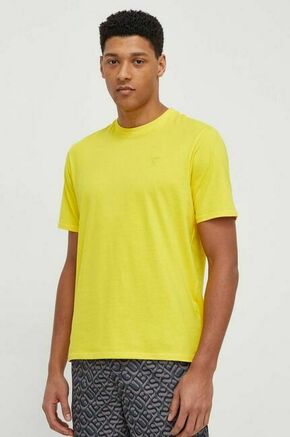 Bombažna kratka majica Guess rumena barva - rumena. Kratka majica iz kolekcije Guess. Model izdelan iz pletenine z nalepko.