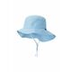 Otroški klobuk Reima Rantsu - modra. Otroški klobuk iz kolekcije Reima. Model s širokim robom, izdelan iz enobarvnega materiala. Model ima zaščito pred soncem UPF 50+.