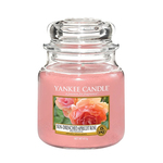 Yankee Candle Fresh Cut Roses dišeča svečka 411 g unisex