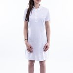 Obleka Lacoste bela barva, - bela. Obleka iz kolekcije Lacoste. Raven model izdelan iz enobarvne pletenine.