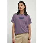 Kratka majica Levi's moški, vijolična barva - vijolična. Lahkotna kratka majica iz kolekcije Levi's, izdelana iz izjemno udobne pletenine. Model iz mehke in na otip prijetne tkanine.