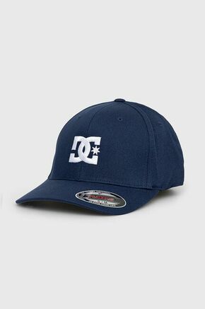DC kapa - mornarsko modra. Baseball kapa iz kolekcije DC. Model izdelan iz tkanine z uporabo.