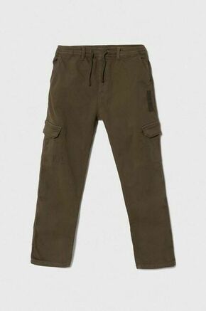 Otroške hlače Pepe Jeans TADEO zelena barva - zelena. Otroške lahkotne hlače iz kolekcije Pepe Jeans. Model izdelan iz enobarvne tkanine. Model iz izjemno udobne tkanine z visoko vsebnostjo bombaža.