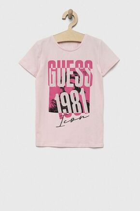Otroška kratka majica Guess roza barva - roza. Otroške kratka majica iz kolekcije Guess. Model izdelan iz pletenine z nalepko. Model iz izjemno udobne tkanine z visoko vsebnostjo bombaža.