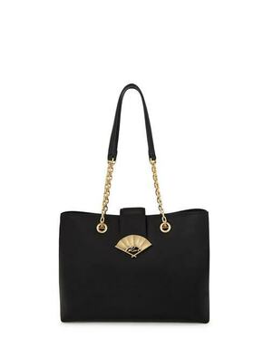 Usnjena torbica Karl Lagerfeld črna barva - črna. Srednje velika nakupovalna torbica iz kolekcije Karl Lagerfeld. Model na zapenjanje