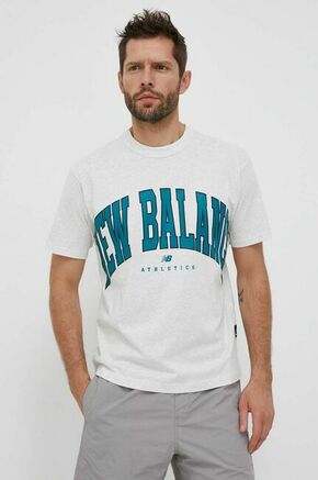 Bombažna kratka majica New Balance UT31551SAH siva barva - siva. Ohlapna kratka majica iz kolekcije New Balance