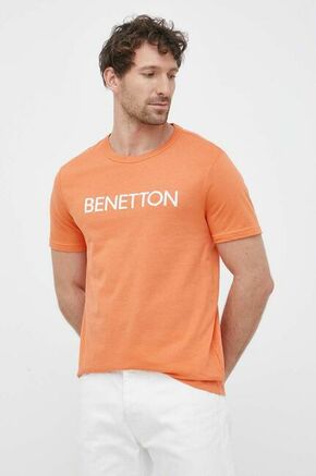 Bombažna kratka majica United Colors of Benetton oranžna barva - oranžna. Lahkotna kratka majica iz kolekcije United Colors of Benetton. Model izdelan iz tanke