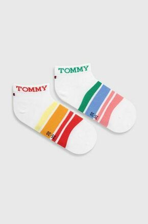 Otroške nogavice Tommy Hilfiger 2-pack - bela. Otroški nogavice iz kolekcije Tommy Hilfiger. Model izdelan iz elastičnega materiala. V kompletu sta dva para.