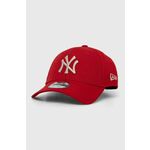 Kapa s šiltom New Era rdeča barva, NEW YORK YANKEES - rdeča. Kapa s šiltom vrste baseball iz kolekcije New Era. Model izdelan iz materiala z nalepko.