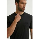 Bombažna kratka majica Vilebrequin TITAN moška, črna barva, TTNU0P00 - črna. Kratka majica iz kolekcije Vilebrequin, izdelana iz tanke, elastične pletenine. Model iz izjemno udobne bombažne tkanine.