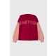 Otroški bombažen pulover United Colors of Benetton roza barva, s kapuco - roza. Otroški pulover s kapuco iz kolekcije United Colors of Benetton, izdelan iz elastične pletenine. Model iz izjemno udobne bombažne tkanine.