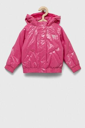 Otroška jakna Guess roza barva - roza. Otroški jakna iz kolekcije Guess. Delno podložen model