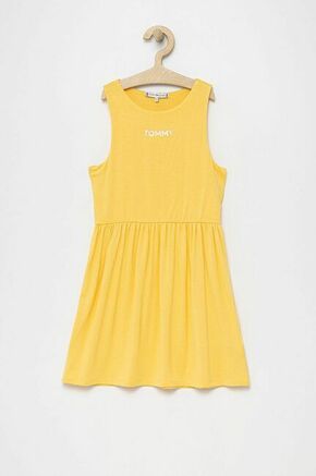 Tommy Hilfiger otroška obleka - rumena. Otroška obleka iz zbirke Tommy Hilfiger. Ohlapen model