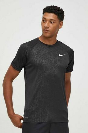 Kratka majica za vadbo Nike črna barva - črna. Kratka majica za vadbo iz kolekcije Nike. Model izdelan iz recikliranega materiala