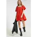 Obleka Abercrombie &amp; Fitch rdeča barva, - rdeča. Obleka iz kolekcije Abercrombie &amp; Fitch. Na trapez model izdelan iz enobarvne tkanine.
