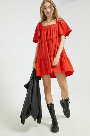 Obleka Abercrombie &amp; Fitch rdeča barva