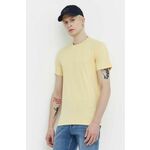 Bombažna kratka majica Hollister Co. moški, rumena barva - rumena. Kratka majica iz kolekcije Hollister Co. Izdelana iz enobarvne pletenine. Model iz zračne bombažne tkanine.