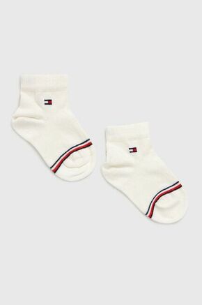 Otroške nogavice Tommy Hilfiger bela barva - bela. Otroške kratke nogavice iz kolekcije Tommy Hilfiger. Model izdelan iz elastičnega materiala. V kompletu sta dva para.