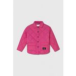 Otroška jakna Calvin Klein Jeans roza barva - roza. Otroški jakna iz kolekcije Calvin Klein Jeans. Delno podložen model, izdelan iz prešitega materiala. Model s sintetično izolacijo za dodatno udobje pri nižjih temperaturah.