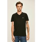 Lacoste t-shirt - črna. T-shirt iz kolekcije Lacoste. Model izdelan iz enobarvne pletenine.