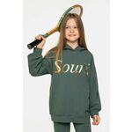 Otroški pulover Coccodrillo zelena barva, s kapuco - zelena. Otroški pulover s kapuco iz kolekcije Coccodrillo, izdelan iz elastične pletenine. Model iz izjemno udobne tkanine z visoko vsebnostjo bombaža.