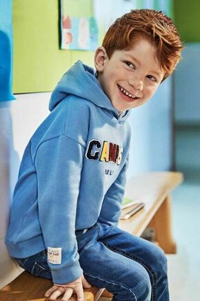 Otroški pulover Mayoral s kapuco - modra. Otroški pulover s kapuco iz kolekcije Mayoral. Model izdelan iz pletenine z nalepko.