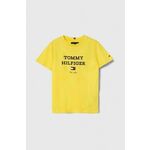 Otroška bombažna kratka majica Tommy Hilfiger rumena barva - rumena. Otroške lahkotna kratka majica iz kolekcije Tommy Hilfiger, izdelana iz visokokakovostne pletenine, ki je bila izdelana na trajnostni način. Model iz izjemno udobne bombažne...