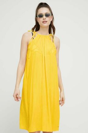 Obleka za na plažo Tommy Hilfiger rumena barva - rumena. Obleka za na plažo iz kolekcije Tommy Hilfiger. Model izdelan iz enobarvnega materiala. Zračen material