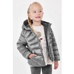 Otroška jakna Mayoral srebrna barva - srebrna. Otroški jakna iz kolekcije Mayoral. Delno podložen model, izdelan iz gladke tkanine. Izdelek vsebuje reciklirana vlakna.