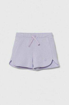 Otroške bombažne kratke hlače United Colors of Benetton vijolična barva - vijolična. Otroški kratke hlače iz kolekcije United Colors of Benetton. Model izdelan iz enobarvnega materiala. Model iz izjemno udobne bombažne tkanine.