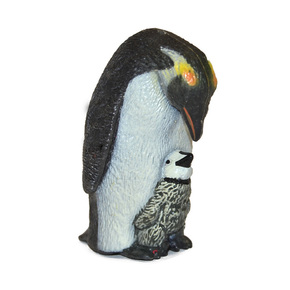 Pingvin in mladič 6 cm