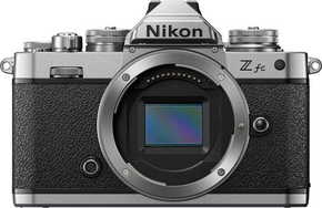 Nikon Z FC zrcalno refleksni fotoaparat
