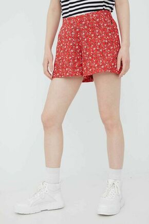 Kratke hlače Protest ženske - rdeča. Kratke hlače iz kolekcije Protest. Model izdelan iz vzorčastega materiala.
