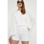 Jeans kratke hlače Answear Lab ženski, bela barva - bela. Kratke hlače iz kolekcije Answear Lab, izdelane iz zelo raztegljivega in udobnega denima. Model iz zračne tkanine z visoko vsebnostjo bombaža.