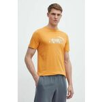 Bombažna kratka majica Puma moška, oranžna barva, 675942 - oranžna. Kratka majica iz kolekcije Puma, izdelana iz pletenine s potiskom. Model iz izjemno udobne bombažne tkanine.